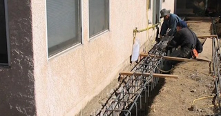 Укрепление фундамента частного дома в Великих Луках | ремонт фундамента дома заказать по выгодной цене от 5198 руб.